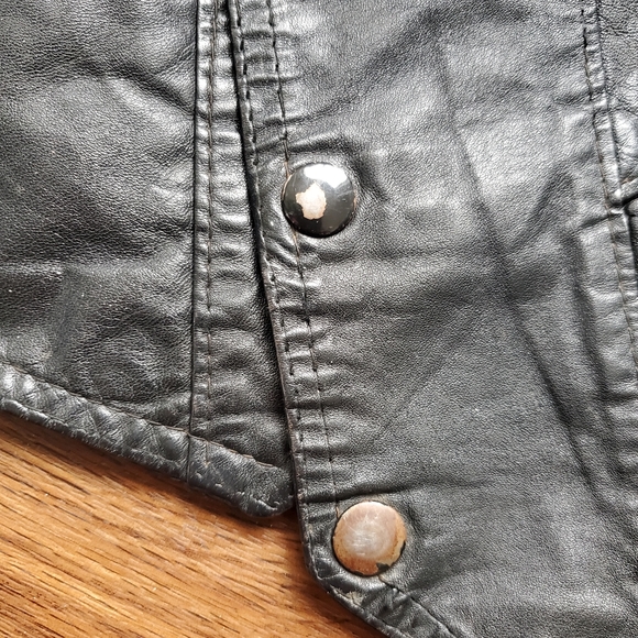 Vintage Black Leather Vest with Snaps - Picture 3 of 5